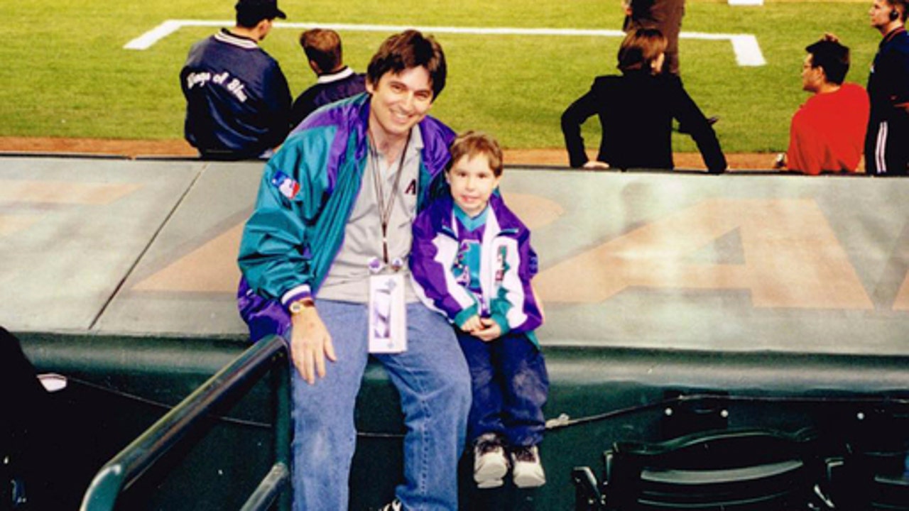 Father & son spend decade following D-backs to every ML park